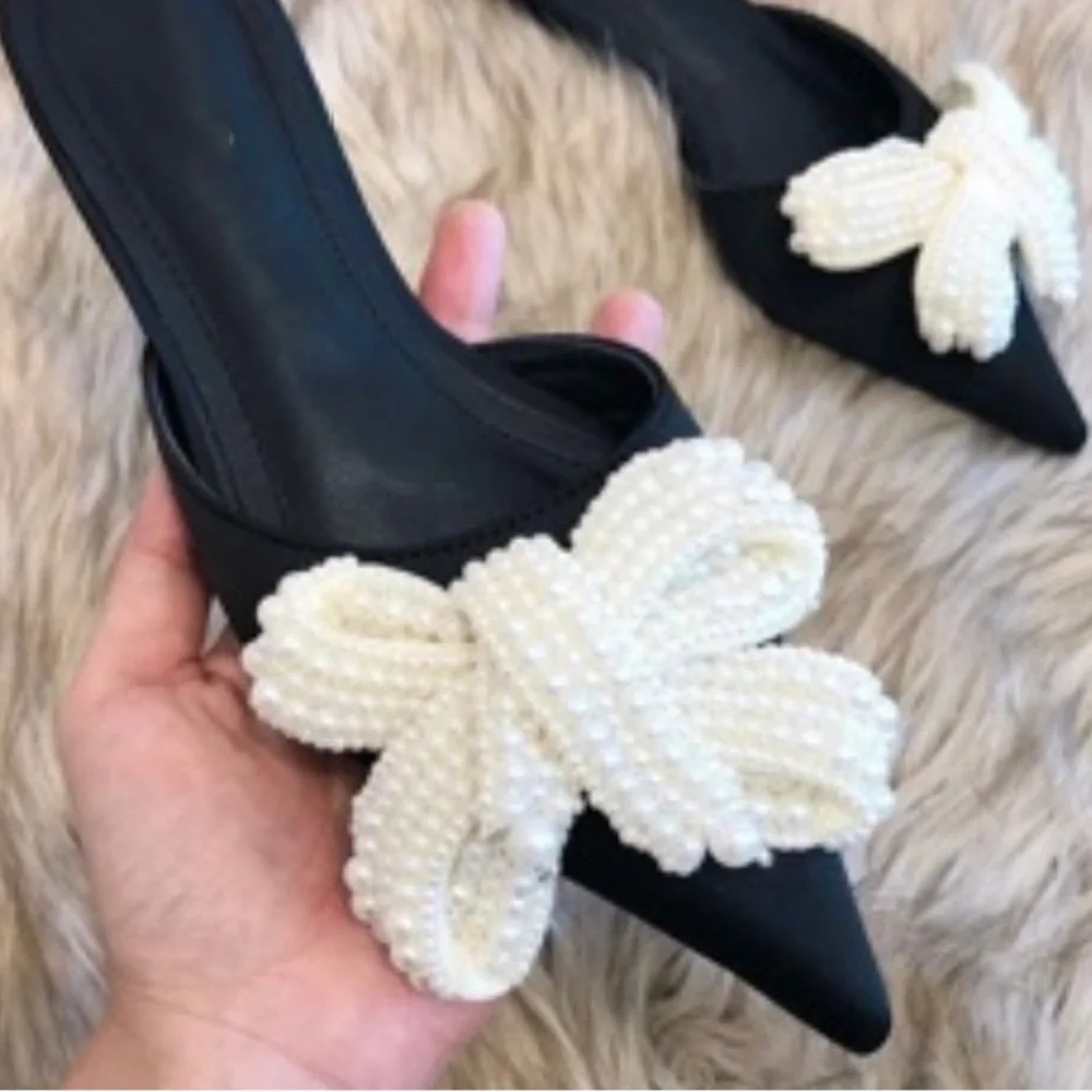 Pearl Bow Design Kitten Heels - Picture 5 of 5